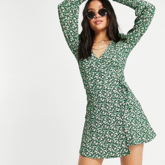Topshop Green Boho Floral Wrap Mini Sundress - Picture 12 of 13